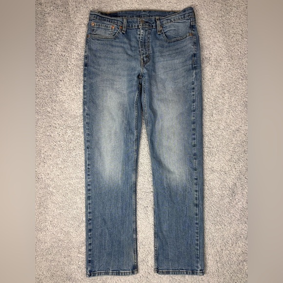 Levi's Jeans Mens 33 x 32 514 Straight Fit Light Wash Casual Denim Work Outdoors - Picture 1 of 5